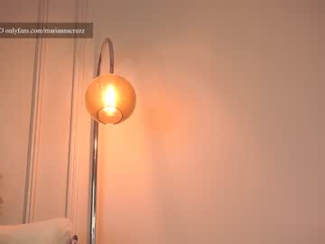webcam girl mariannacruzz live cam image #7537601