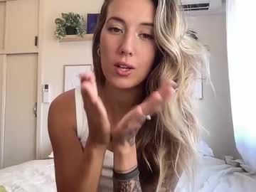 webcam girl taylorslittlekingdom live cam image #12703630