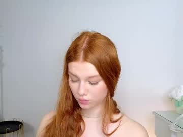 webcam girl foxxx_tail live cam image #12545967