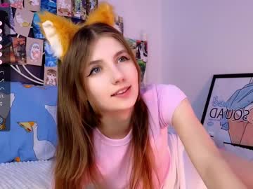 webcam girl cute_fox_girl live cam image #9007752