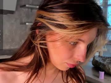 webcam girl joangeer live cam image #9594596