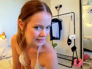 webcam girl sailorlayla live cam image #11608919