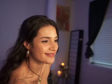 webcam girl jadeperez_ live cam image #3385177