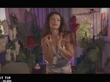 webcam girl rougeoud live cam image #7106794