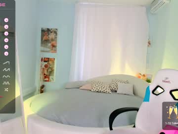webcam girl lil_stephanie live cam image #7234070