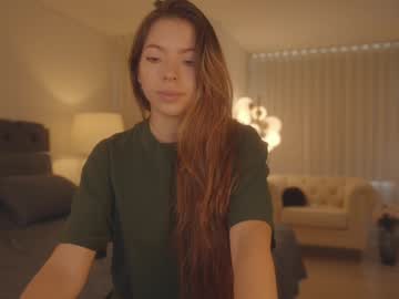 webcam girl emma_lu1 live cam image #10795215