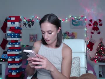webcam girl holihurricane live cam image #4609576