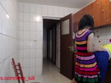 webcam couple iuliana32 live cam image #70632