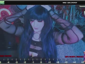 webcam girl those_darn_frigs live cam image #285834