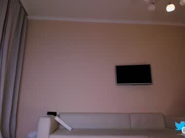 webcam girl hollyextra live cam image #4862713