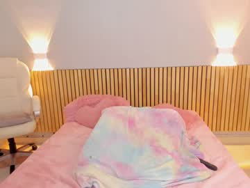 webcam girl little_effy18 live cam image #7250384
