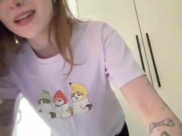 webcam girl whoisalisa live cam image #12341106