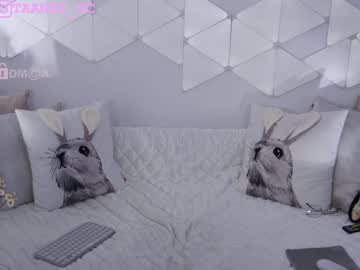 webcam girl taanni_bc live cam image #6232554