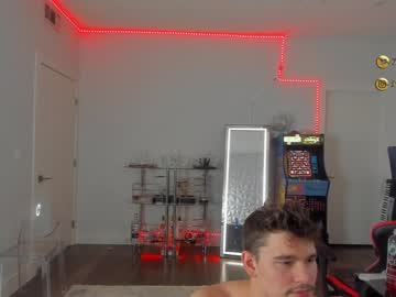 webcam man thejohnnystone live cam image #2800345