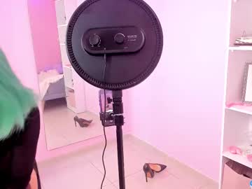 webcam girl little_effy18_ live cam image #12337665