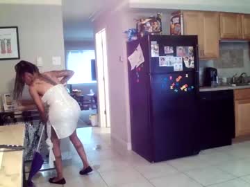 webcam girl creamyexotica live cam image #3736353
