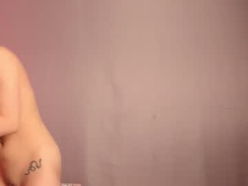 webcam girl l0ve_sh0w live cam image #6960380