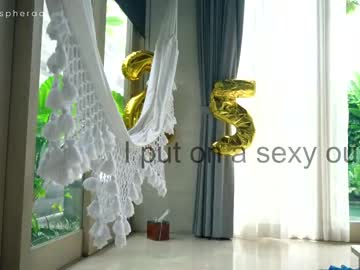 webcam girl artmosphera live cam image #5334178