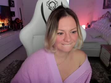 webcam girl kiradivine live cam image #777890
