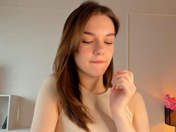 webcam girl cwenbrayton live cam image #12363717