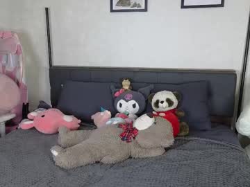 webcam girl jenie_fire live cam image #12199673