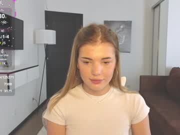 webcam girl adri_dream live cam image #12345548