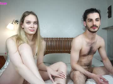 webcam couple peachcreamcouple live cam image #7011360