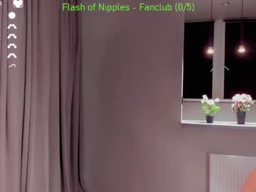 webcam girl lorettadunnell live cam image #11546333
