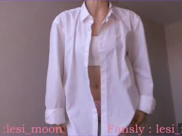 webcam girl lesi_moon live cam image #6862586
