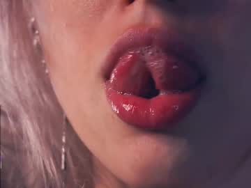 webcam girl audreycarvin live cam image #13038466