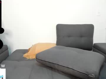 webcam girl abigail_w live cam image #5405491