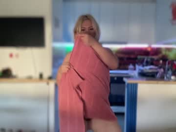 webcam girl kiradivine live cam image #7005885