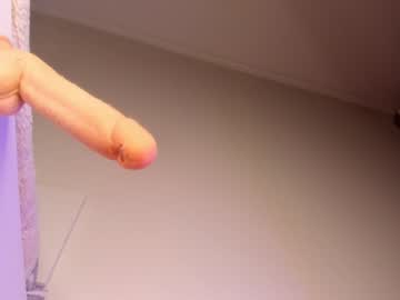 webcam girl izumi__li live cam image #6149962