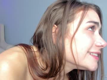 webcam girl thiany_guerra live cam image #6044625