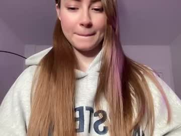 webcam girl strawberryjamx live cam image #4579357