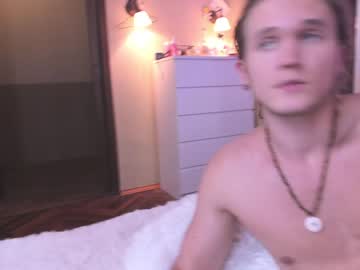 webcam couple santiago_and_lana live cam image #7068904