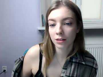 webcam girl lucynews live cam image #918718