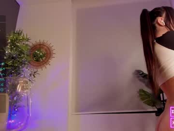 webcam girl lau__1 live cam image #7637090