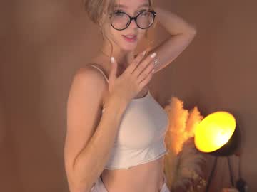 webcam girl tessarosse_ live cam image #10658670