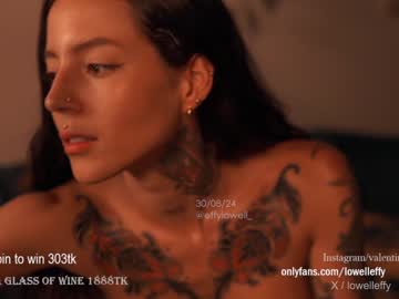 webcam girl effylowell_ live cam image #10373035