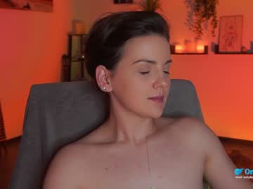 webcam girl tiffanyriox live cam image #6258294