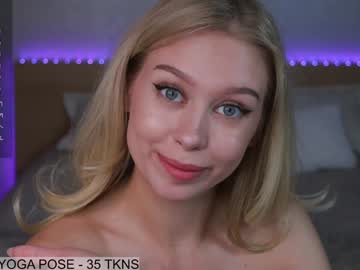 webcam girl aleksa_cutie live cam image #9606011
