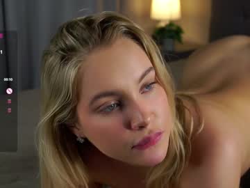 webcam girl lipswithsmileonthem live cam image #11492410