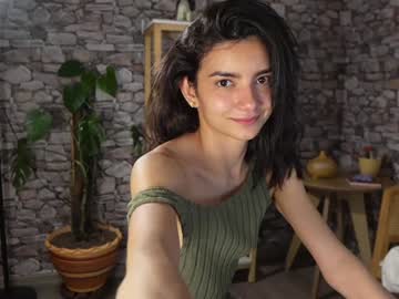 webcam girl urcutelinda live cam image #10397576