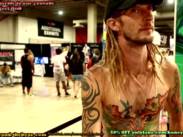 webcam couple honeyand_thebear live cam image #3038157