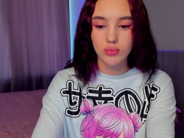 webcam girl angella_kleee live cam image #7713031