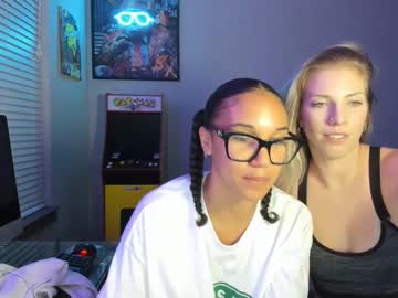 webcam girl l0vecherry live cam image #12517146