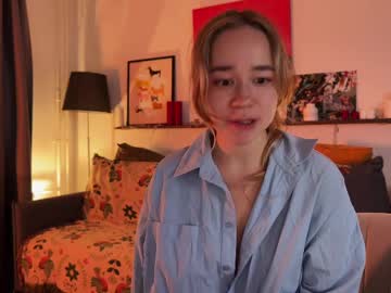 webcam girl kristyspiritedaway live cam image #12383762