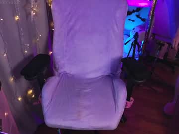 webcam girl _biscuitty live cam image #10087573