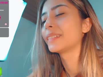 webcam girl gummy_bear7 live cam image #241251
